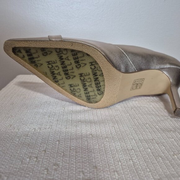 Gold Shoes with Buckle - Picture 6 of 6